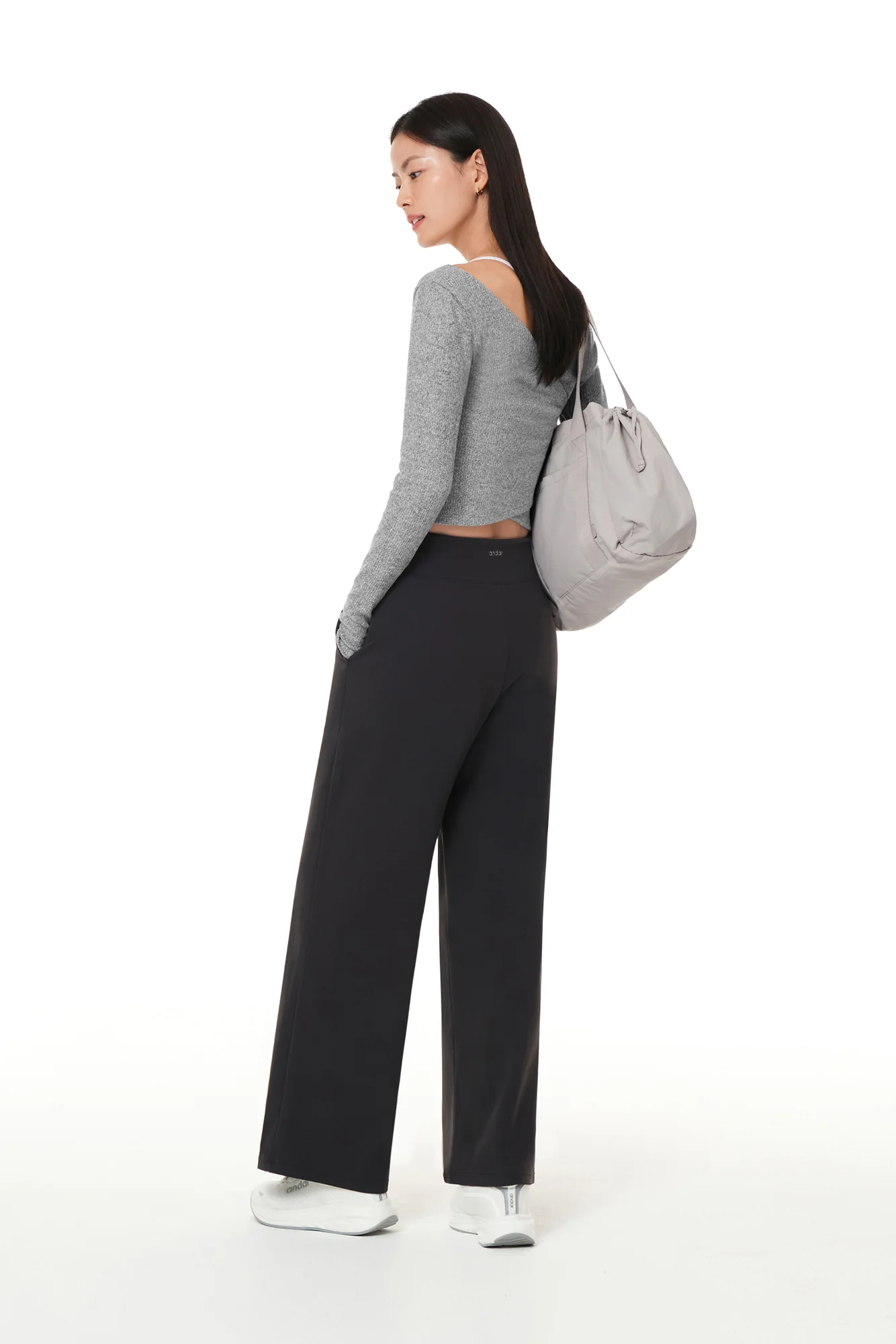 Airwarm Fleece Wide Pants - Image 4