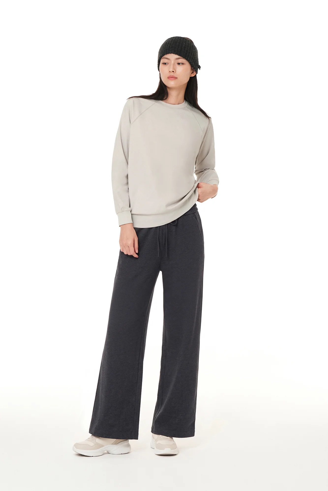 Airy Fit Fleece Wide Pants - Image 4