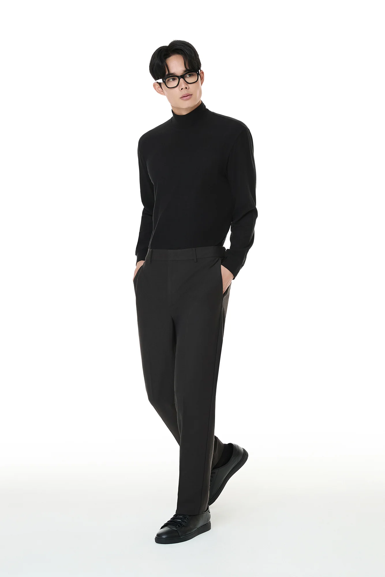 Men's Allflex Tapered Trousers - Image 4