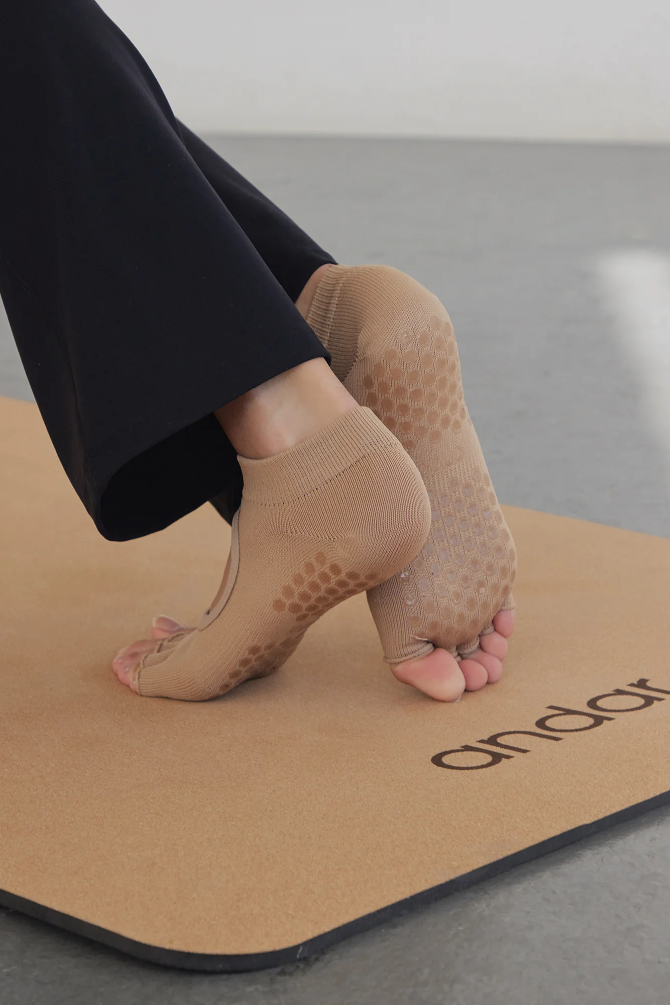 Non-Slip Support Half Toe-Socks - Image 3