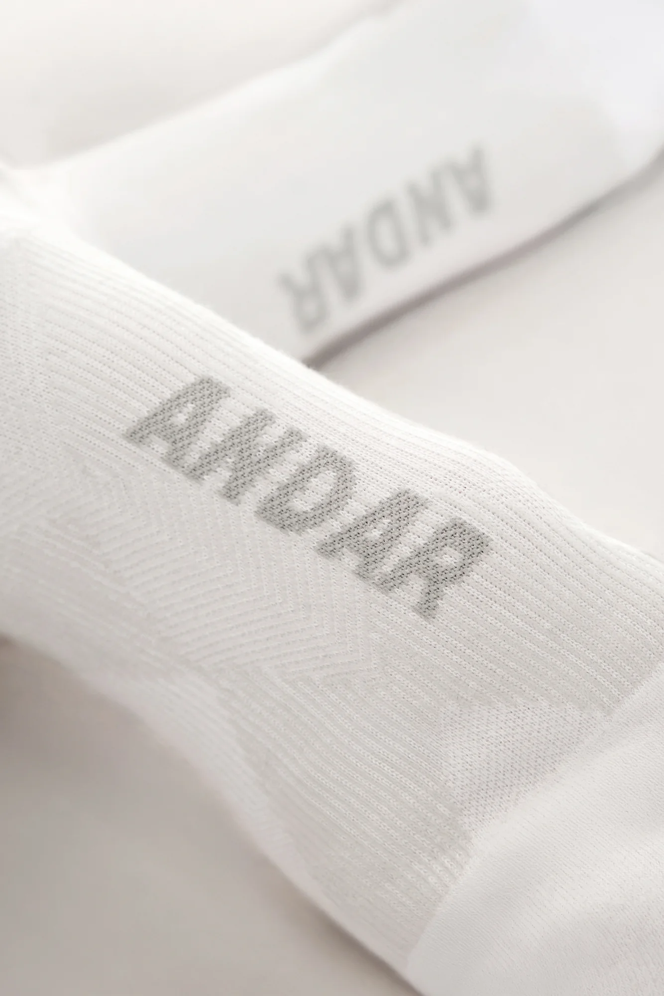 Taping Tech Running Socks - Image 5
